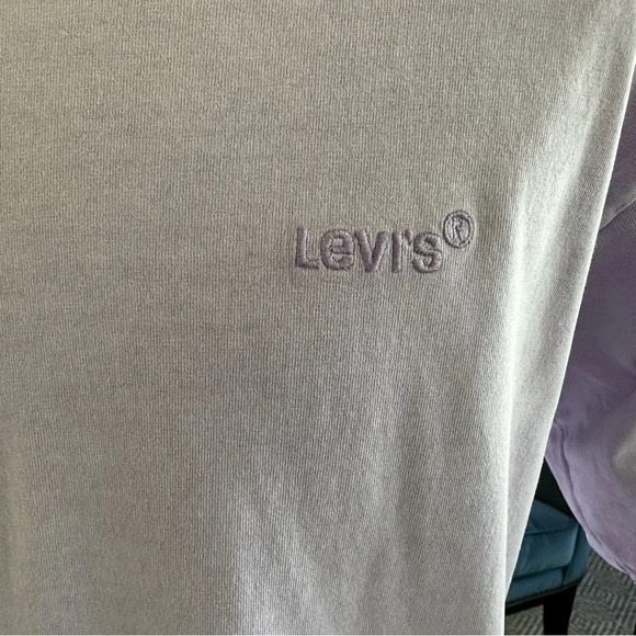 levis Men’s Red Tab Vintage Relaxed Fit Natural Dye Violet Tee Size M - Picture 2 of 14